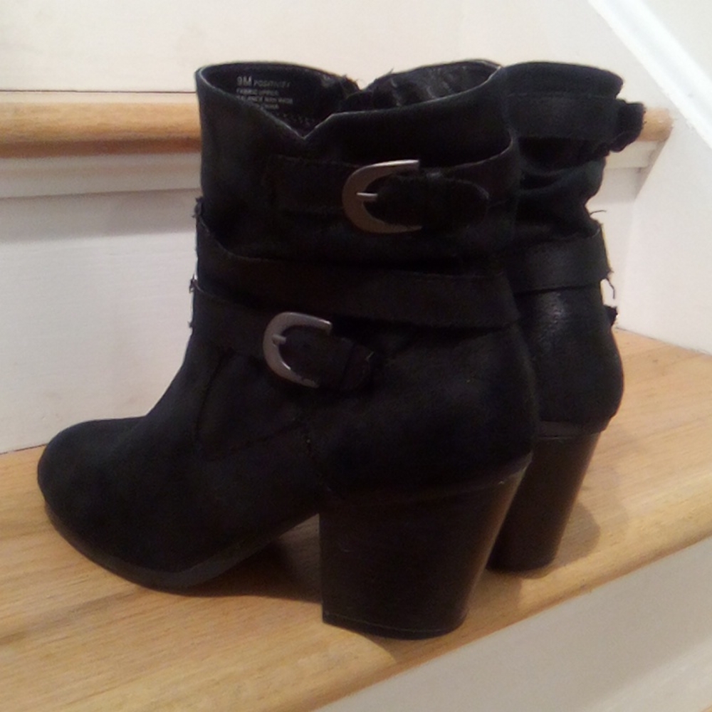 Aerosoles Black Positivity Heeled Booties size 9